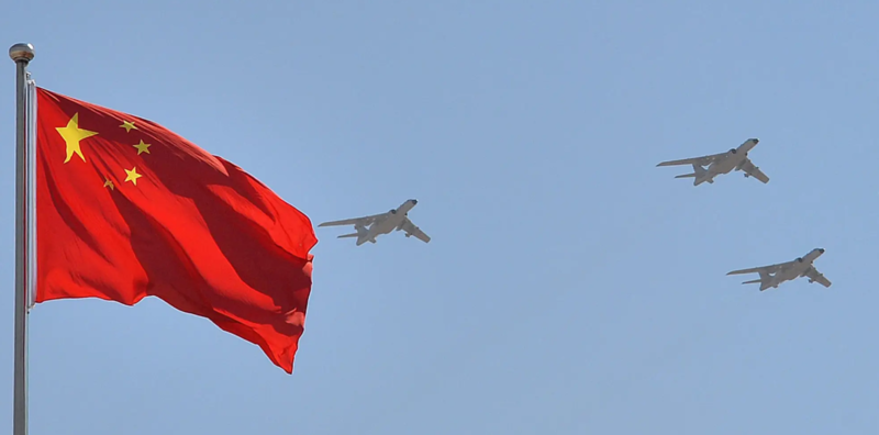 Çin Tayvan ətrafında uçuşları məhdudlaşdırıb