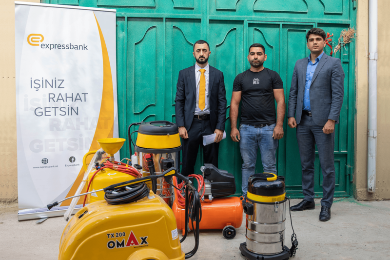 Expressbank daha 4 aztəminatlı şəxsə dəstək olub