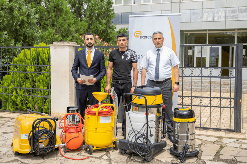 Expressbank daha 4 aztəminatlı şəxsə dəstək olub