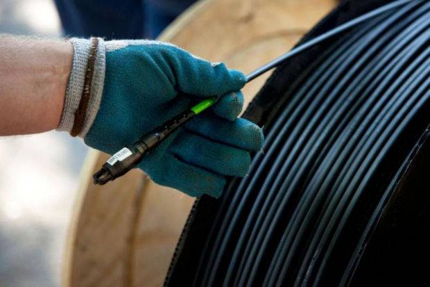 Türkmənistan və Azərbaycan arasında Xəzərin dibi ilə fiber-optik rabitə xətti çəkilə bilər