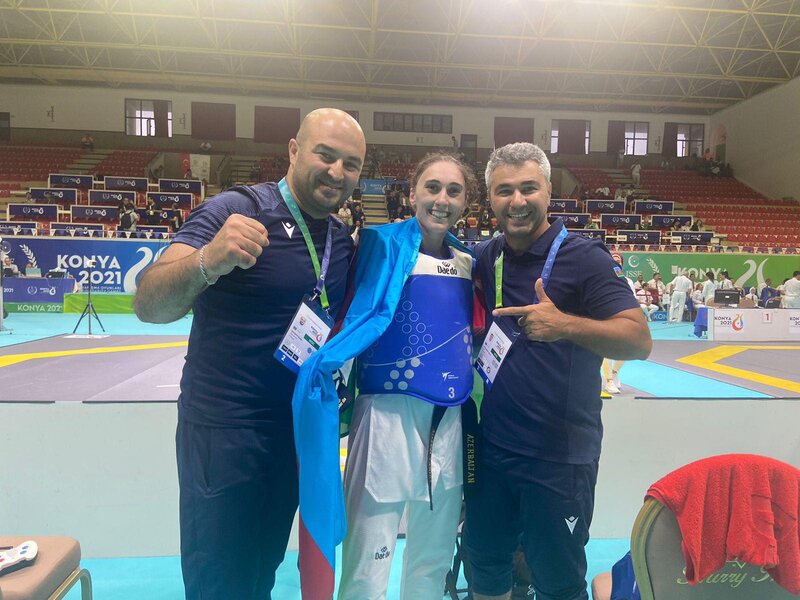 İslamiada: Azərbaycan taekvondoçusu qızıl medal qazandı