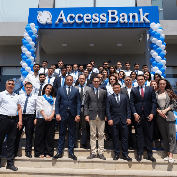 AccessBank yenilənmiş konseptli 