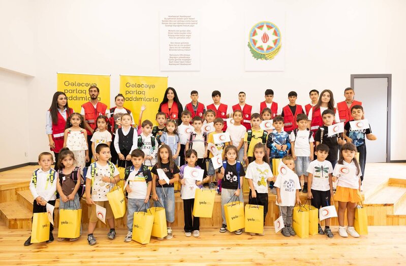 Yelo Bank Cəbrayılda birincilərin məktəb həyəcanına şərik oldu