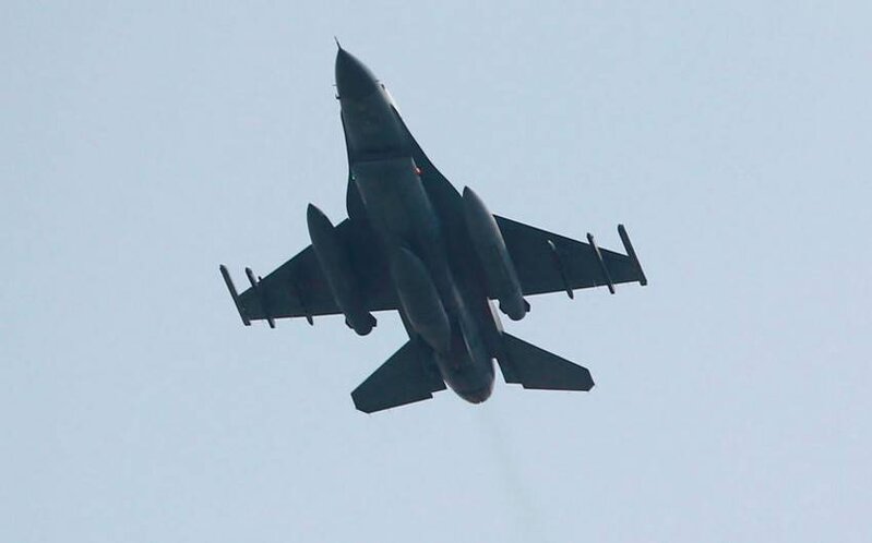 ABŞ ukraynalı pilotlara 