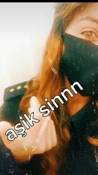 TikTokda hərbi polis kimi tanınan