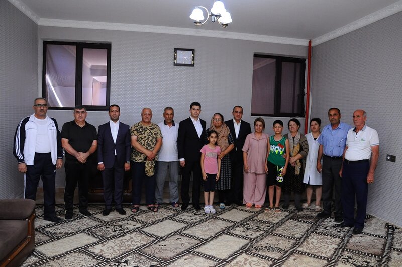 İcra Başçısı Möcüzəli Naftalan sağlamlıq mərkəzində Şəhid ailələri və qazilərlə görüşüb - FOTOLAR