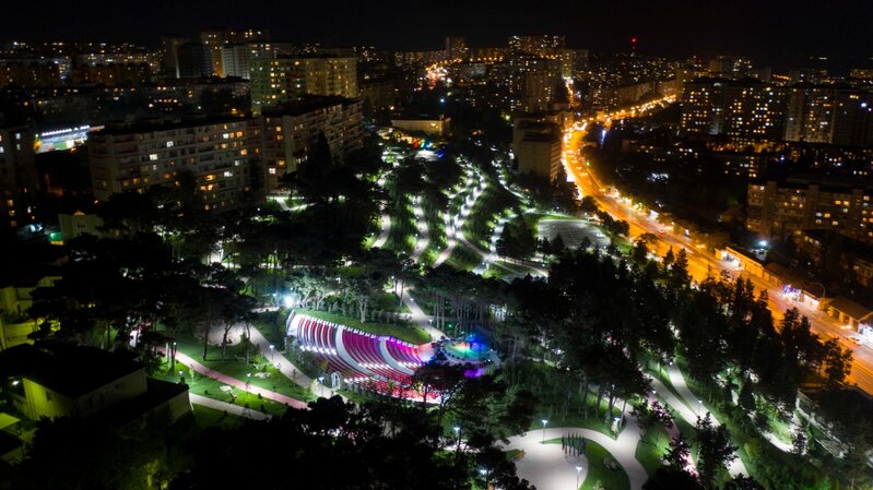 Xətaidə Heydər Parkı yenidənqurma işlərindən sonra istifadəyə verildi - Fotolar
