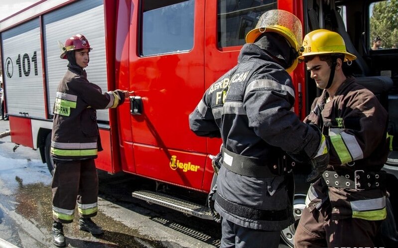 Bakıda dönərxana yandı