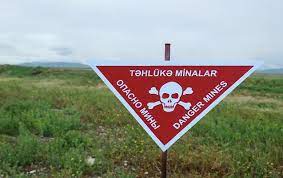 Azərbaycan Ordusunun iki hərbçisi minaya düşdü
