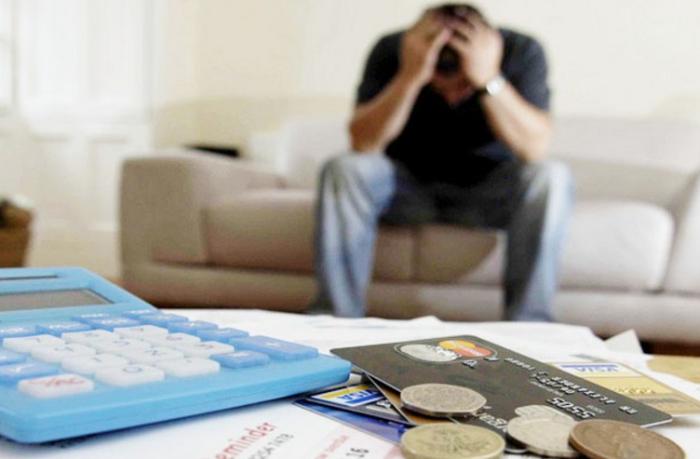 Azərbaycanda problemli kreditlər 25 % AZALDI