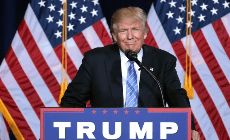 Donald Trampın tviter hesabı blokdan çıxarılıb