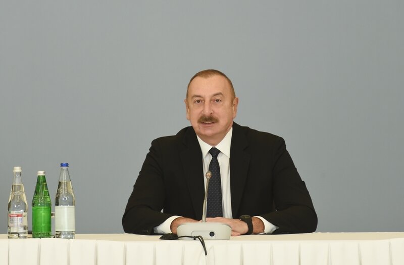 İlham Əliyev: Qardaş ölkələrin iqtisadiyyatına 20 milyard dollardan çox vəsait qoyulub