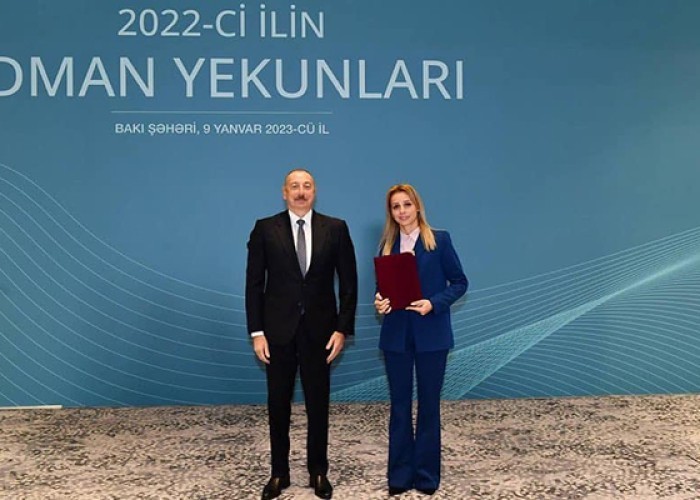 Prezident mətbuat xidmətinin rəhbərinə ev verdi - FOTO