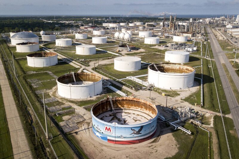 ABŞ-da neftin kommersiya ehtiyatları 450 mln. barelə yaxınlaşır