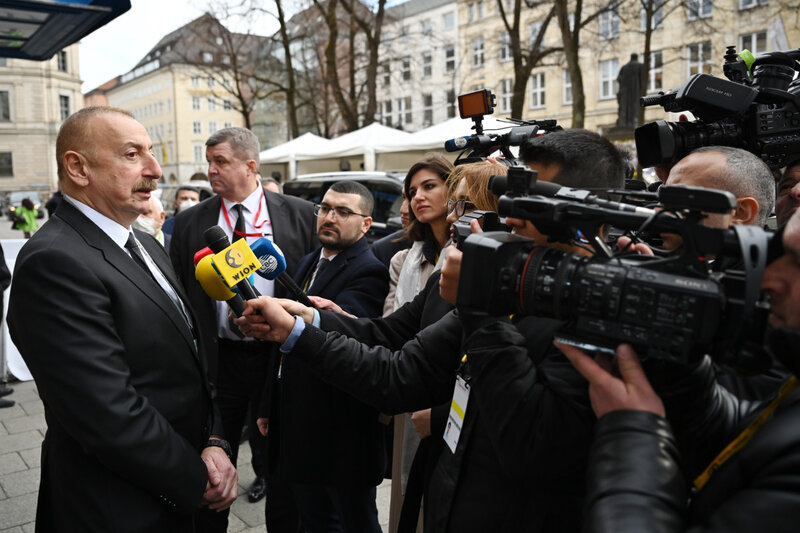 Prezident İlham Əliyev Münhendə televiziya kanallarına müsahibə verdi - YENİLƏNİB