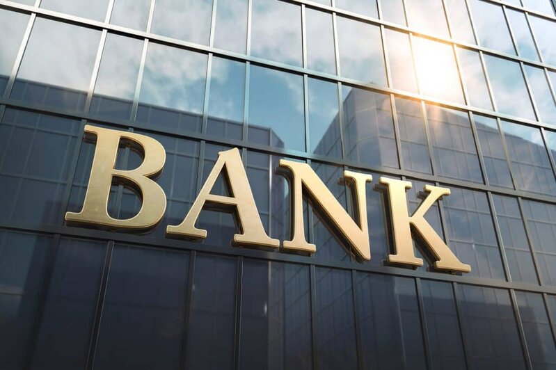Bankların maliyyə mənbəsində müddətli əmanətlərin payına görə RENKİNQİ (01.01.2023)