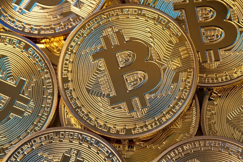 Bitcoin 8% ucuzlaşaraq 20 min dollardan aşağı düşüb