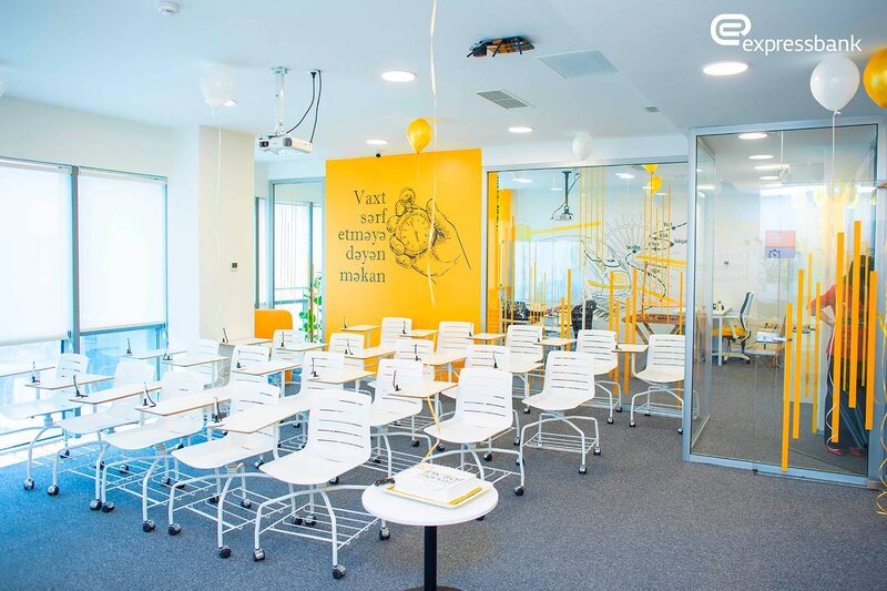 Expressbank İnkişaf Mərkəzi indi yeni ofisdə