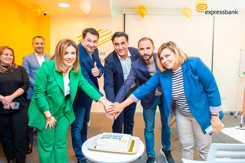 Expressbank İnkişaf Mərkəzi indi yeni ofisdə