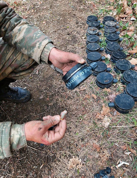 Hərbçilərimizin minaya düşdüyü maşının son halı - FOTOLAR