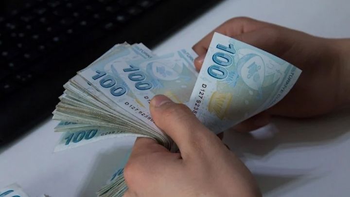 Dollar/Türk Lirəsində dəyişkənlik 16 ayın ən yüksək səviyyəsindədir