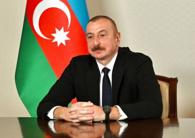 Dmitri Medvedev İlham Əliyevə məktub ünvanladı