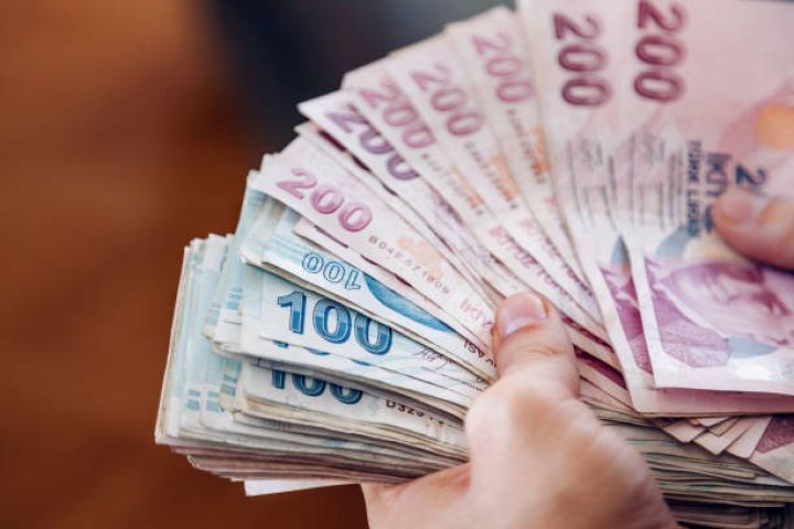 Türkiyədə Dollar və Avro kəskin bahalaşdı