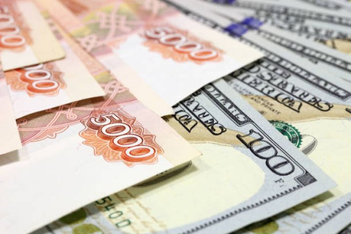 Rusiyada Dollar və Avro yenidən bahalaşır