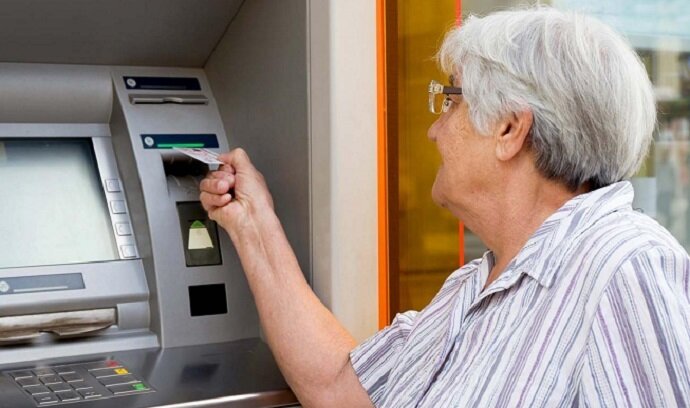 Əmək pensiyaları ilə bağlı yeni qərar