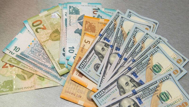 Gömrük xətti ilə büdcə daxilolmaları azalıb