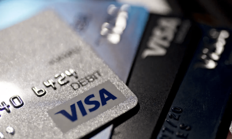 Visa kartları üzrə premium xidmətlər dəyişir – 5 000 manatlıq dövriyyə tələbi