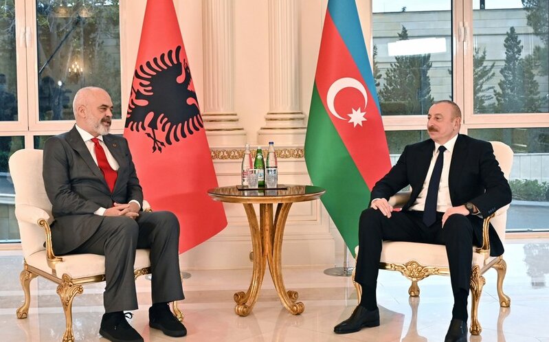 İlham Əliyevin Albaniyanın Baş naziri ilə təkbətək görüşü oldu