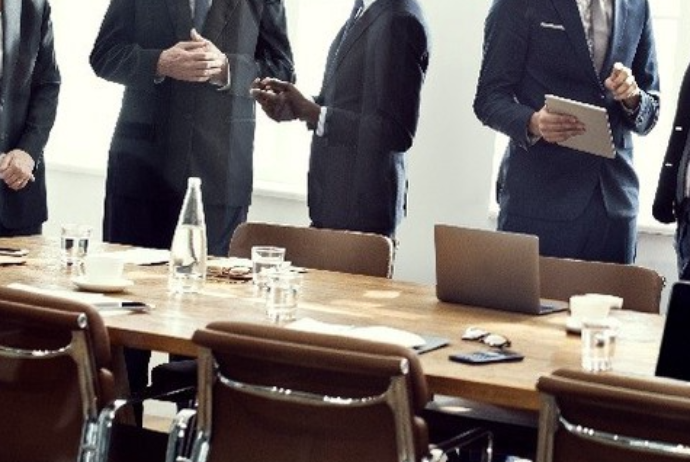 Məşhur enerji içkiləri şirkəti 30 min dollar sərmayə ilə dövlət qeydiyyatına alınıb