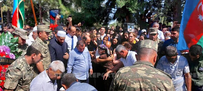 XTQ-nin şəhid giziri Kürdəmirdə dəfn edildi - FOTO