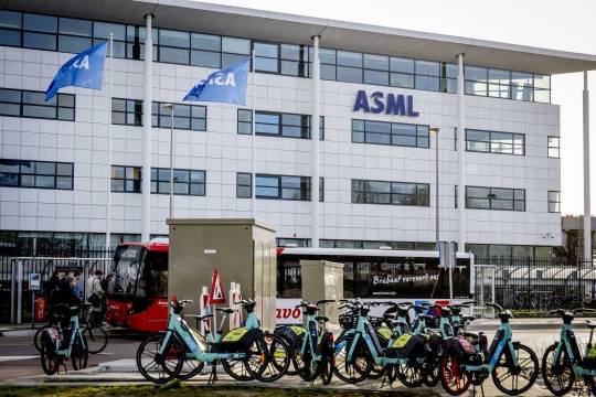 Dünyanın ən çox tələb olunan maşınını yaratmaq uğrunda yarış