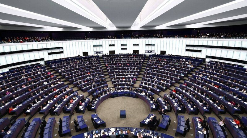 Avropa Parlamenti süni intellekt haqqında qanun qəbul edib