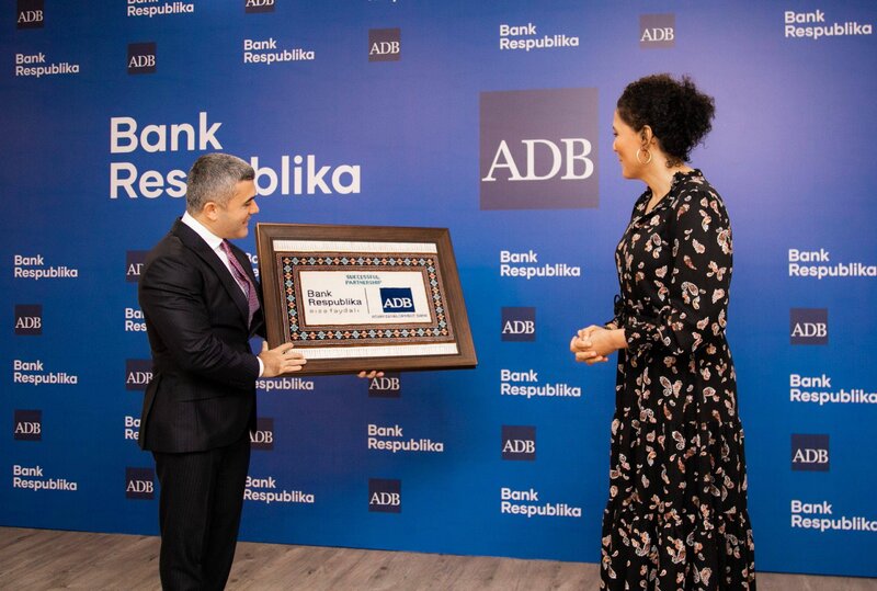 Asiya İnkişaf Bankı Azərbaycan bank bazarına Bank Respublika ilə qayıtdı