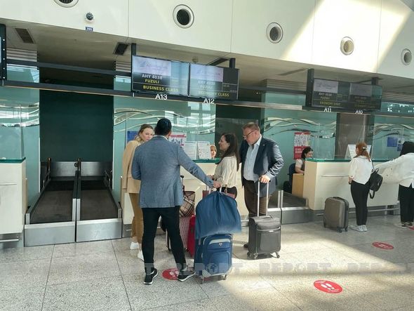 Azərbaycanda akkreditə olunmuş qeyri-rezident səfirlərin Füzuli və Şuşaya səfəri başlayıb - FOTO