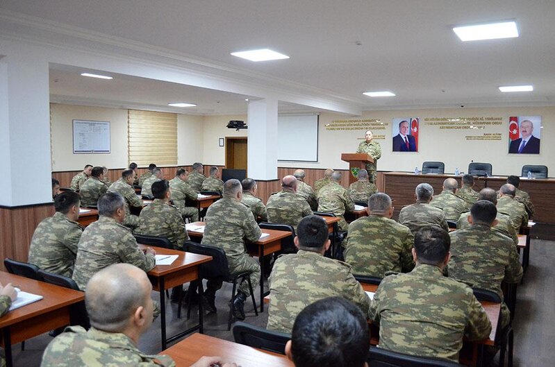 Kərim Vəliyev Şuşada hərbçilərlə görüşdü, tapşırıqlar verdi - FOTO