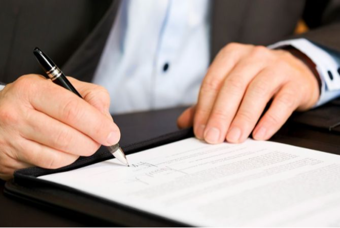 Tenderlərdən milyonlar qazanan şirkət təşkilati-hüquqi formasını dəyişir