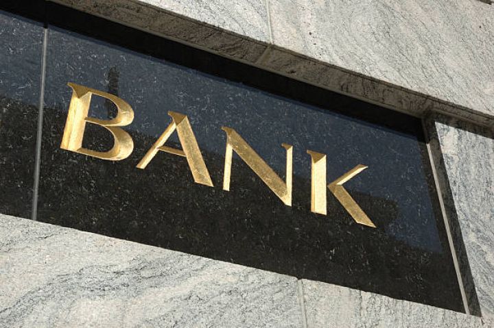 Bank olmayan kredit təşkilatlarında 13 milyon manatdan çox zərər