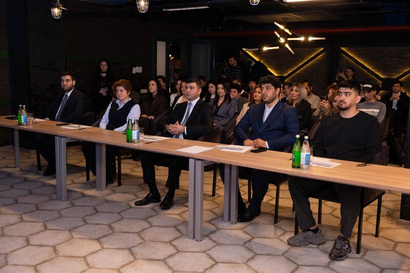 Expressbankın sponsorluğu ilə 