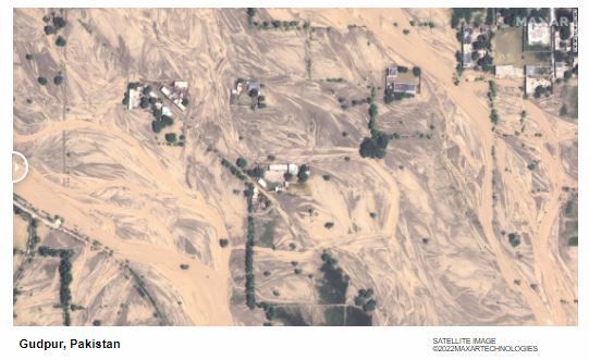 Pakistanda təbii fəlakət 100 km enində göl yaratdı - FOTO/VİDEO