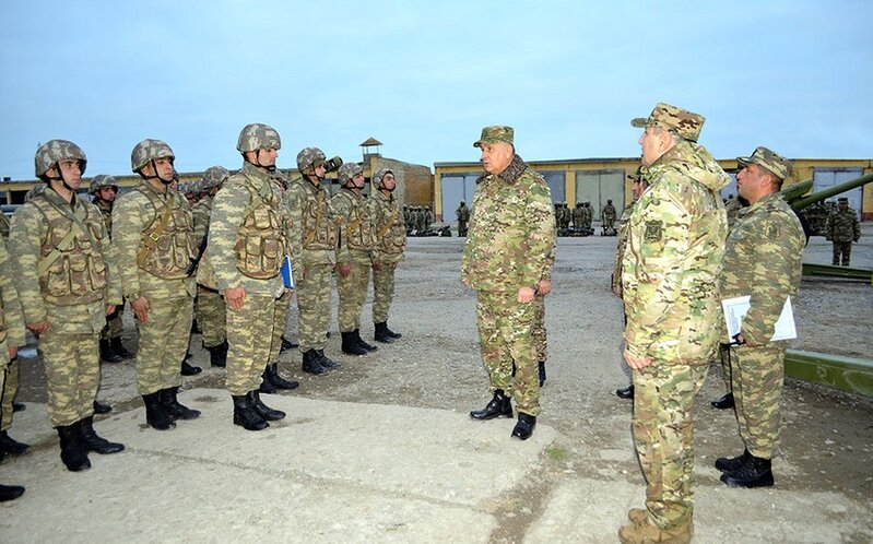 Baş Qərargah rəisi hərbi hissələrin döyüş hazırlığını yoxladı