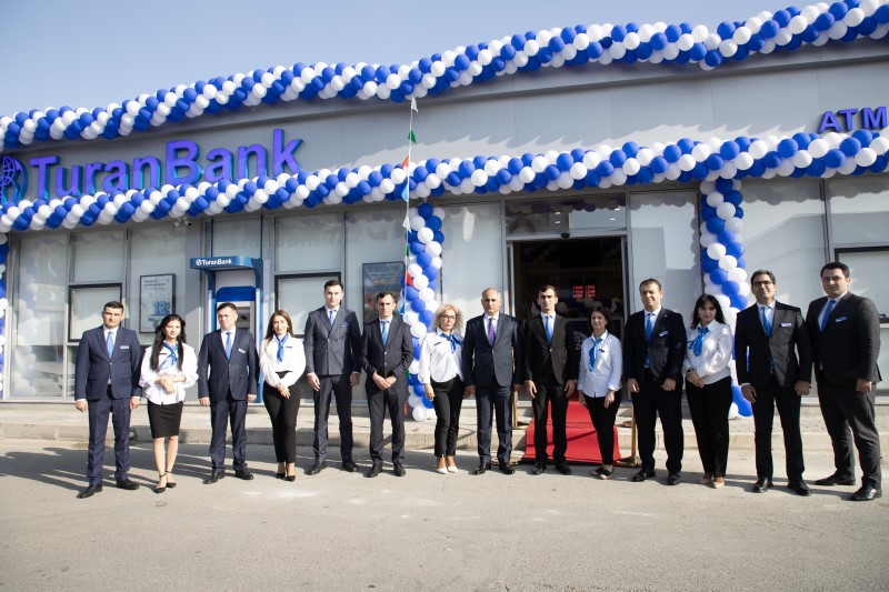 Bank Binə Ticarət Mərkəzində filialını istifadəyə verdi