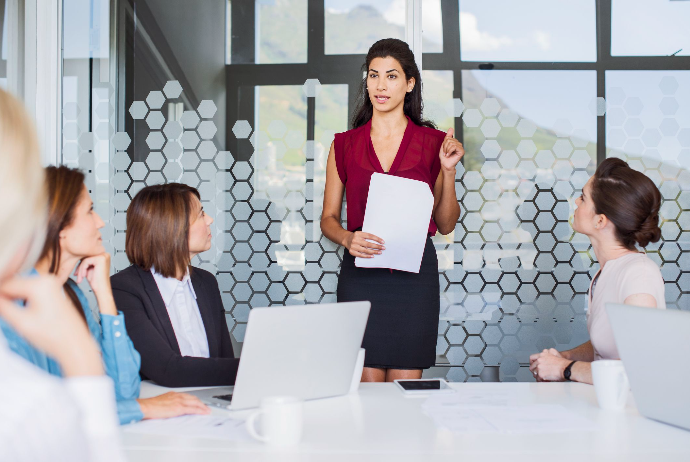 Azərbaycanda qadın sahibkarlara ayrılan qrantın məbləği açıqlandı