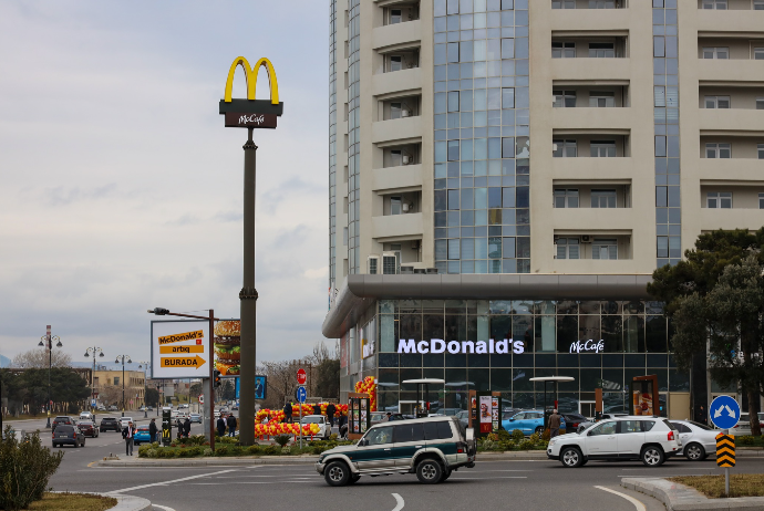 Bakıda yeni McDonalds restoranı açıldı