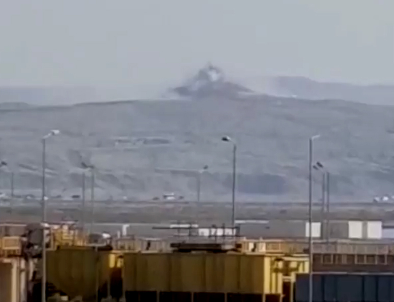 Bakıda vulkan püskürdü - Video