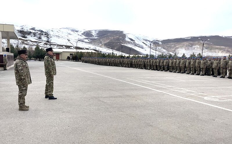 Baş Qərargah rəisi hərbi hissələrin intensiv döyüş hazırlığını yoxladı