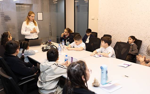 Unibank Qlobal Pul Həftəsi çərçivəsində məktəblilər üçün tədbir keçirib